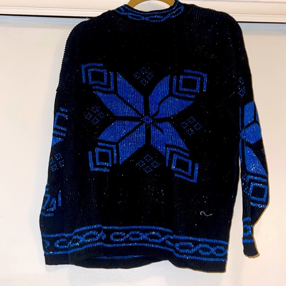 Black and blue 80’s Sweater - Picture 1 of 5